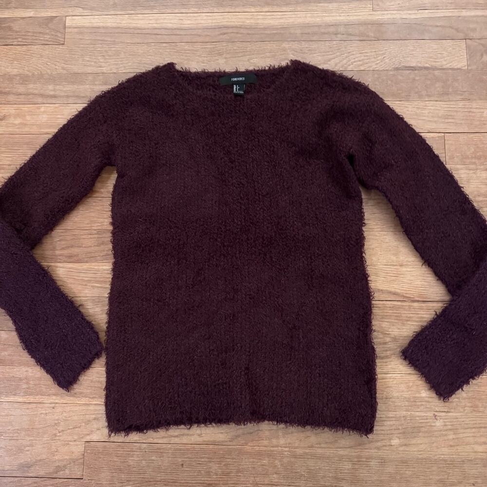 Forever 21 women's soft purple crewneck sweater size small S
 b1